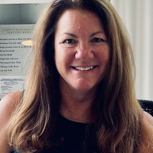 Meet your Posher, Laurie